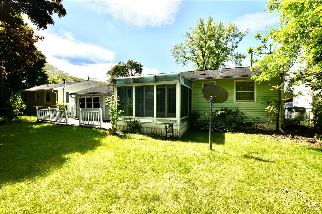 133 East Chaffee Avenue, Syracuse, New York 13207, Syracuse, New York 13207, 3 Bedrooms Bedrooms, 6 Rooms Rooms,1 BathroomBathrooms,Residential,Closed,133 East Chaffee Avenue, Syracuse, New York 13207,S1610712