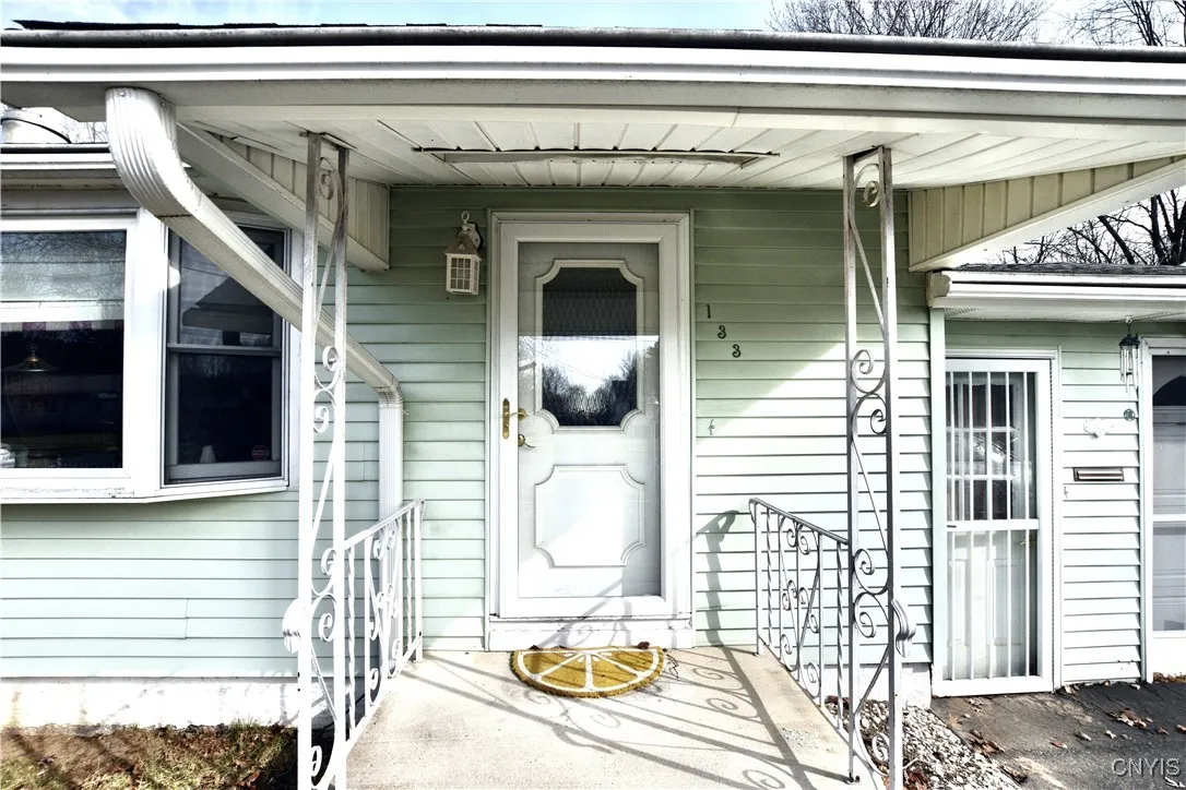 133 East Chaffee Avenue, Syracuse, New York 13207, Syracuse, New York 13207, 3 Bedrooms Bedrooms, 6 Rooms Rooms,1 BathroomBathrooms,Residential,Closed,133 East Chaffee Avenue, Syracuse, New York 13207,S1610712