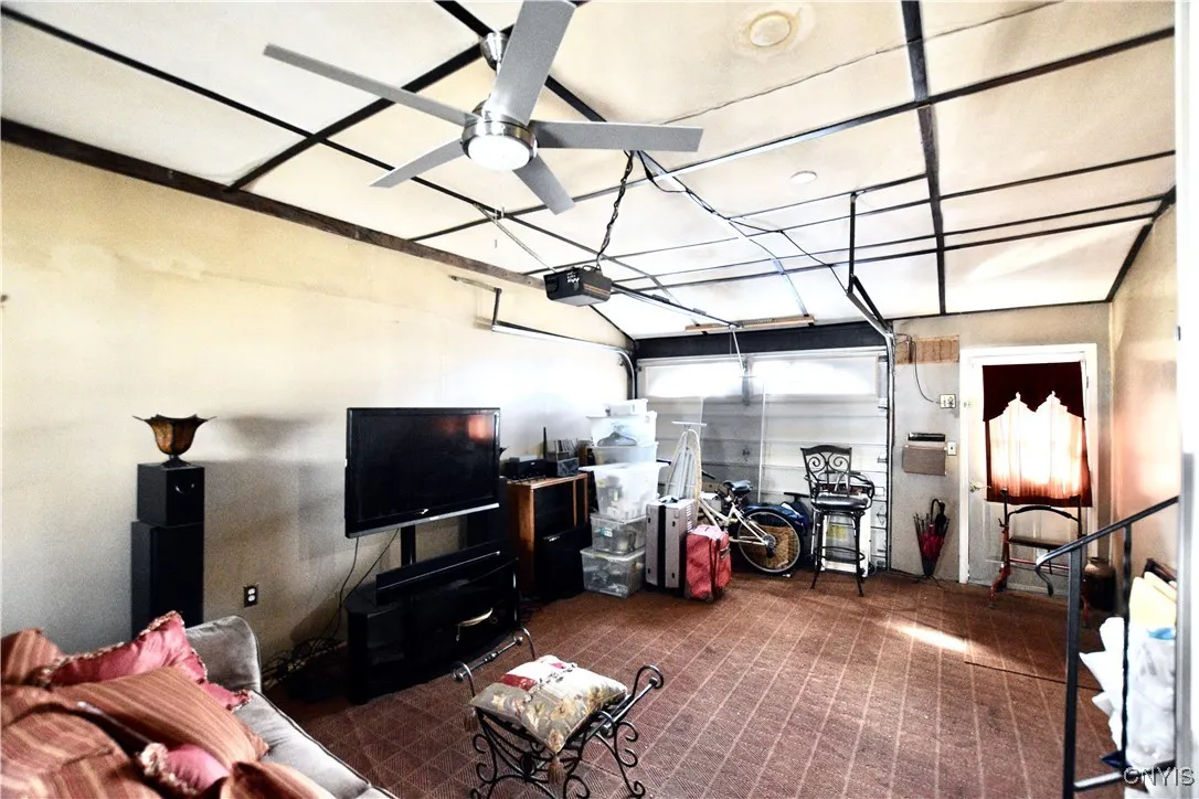 133 East Chaffee Avenue, Syracuse, New York 13207, Syracuse, New York 13207, 3 Bedrooms Bedrooms, 6 Rooms Rooms,1 BathroomBathrooms,Residential,Closed,133 East Chaffee Avenue, Syracuse, New York 13207,S1610712