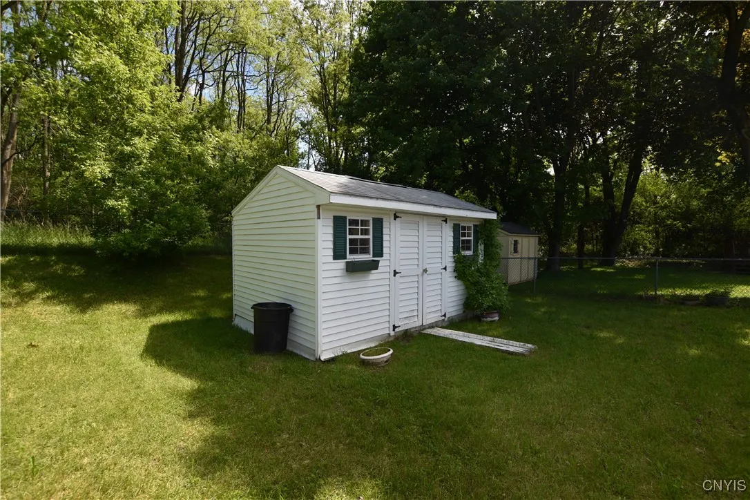 133 East Chaffee Avenue, Syracuse, New York 13207, Syracuse, New York 13207, 3 Bedrooms Bedrooms, 6 Rooms Rooms,1 BathroomBathrooms,Residential,Closed,133 East Chaffee Avenue, Syracuse, New York 13207,S1610712