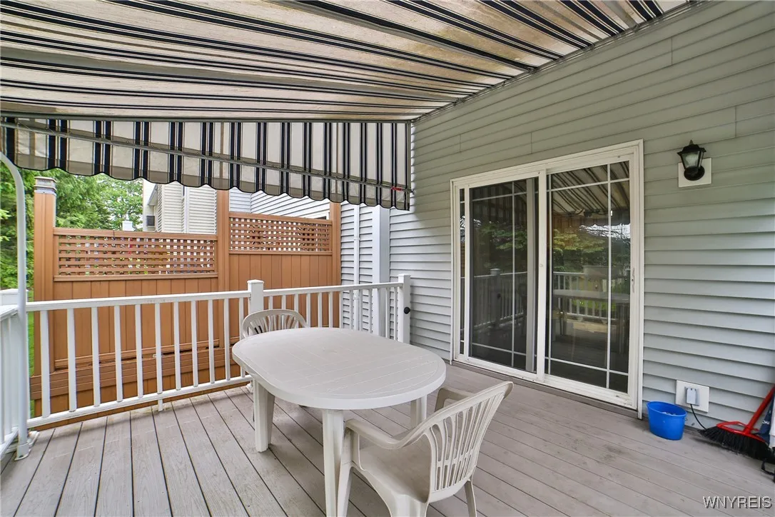 12 North Hill Drive, West Seneca, New York 14224, West Seneca, New York 14224, 3 Bedrooms Bedrooms, 10 Rooms Rooms,1 BathroomBathrooms,Residential,Closed,12 North Hill Drive, West Seneca, New York 14224,0,B1610579