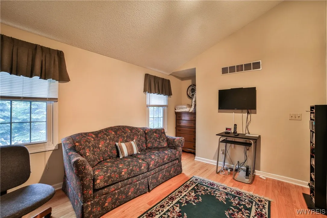 12 North Hill Drive, West Seneca, New York 14224, West Seneca, New York 14224, 3 Bedrooms Bedrooms, 10 Rooms Rooms,1 BathroomBathrooms,Residential,Closed,12 North Hill Drive, West Seneca, New York 14224,0,B1610579