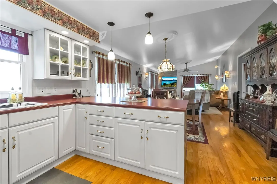 255 Main Street, West Seneca, New York 14224, West Seneca, New York 14224, 5 Bedrooms Bedrooms, ,3 BathroomsBathrooms,Residential,Closed,255 Main Street, West Seneca, New York 14224,B1610667