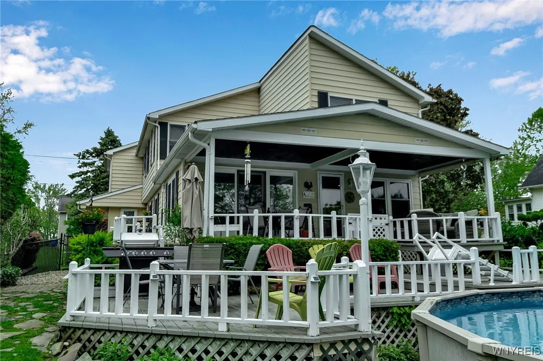 255 Main Street, West Seneca, New York 14224, West Seneca, New York 14224, 5 Bedrooms Bedrooms, ,3 BathroomsBathrooms,Residential,Closed,255 Main Street, West Seneca, New York 14224,B1610667