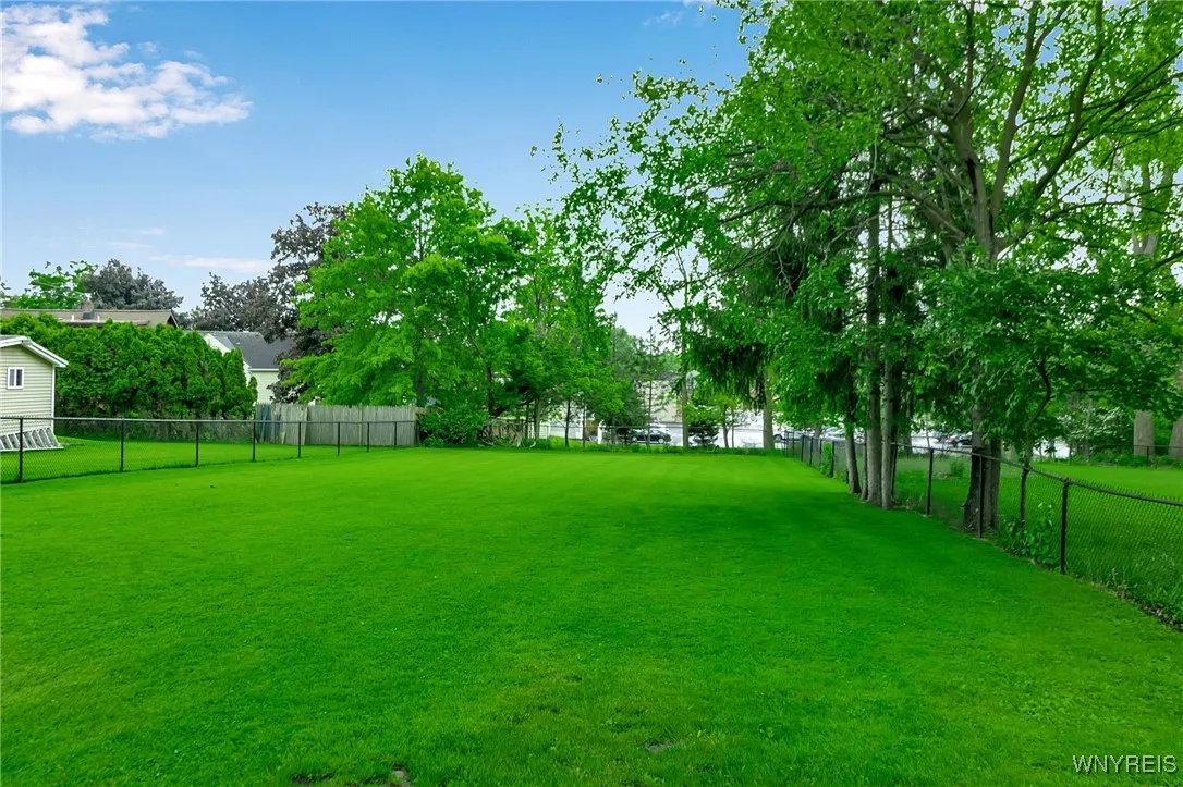 255 Main Street, West Seneca, New York 14224, West Seneca, New York 14224, 5 Bedrooms Bedrooms, ,3 BathroomsBathrooms,Residential,Closed,255 Main Street, West Seneca, New York 14224,B1610667