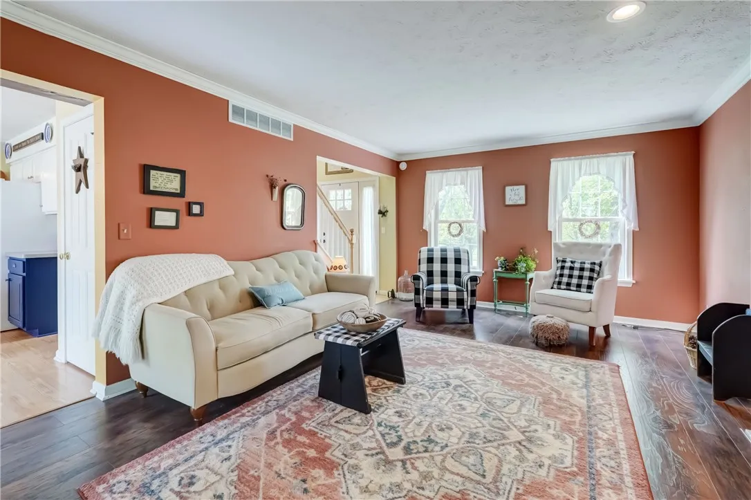 19 Hutton Circle, Riga, New York 14428, Riga, New York 14428, 3 Bedrooms Bedrooms, 7 Rooms Rooms,3 BathroomsBathrooms,Residential,Closed,19 Hutton Circle, Riga, New York 14428,R1608502