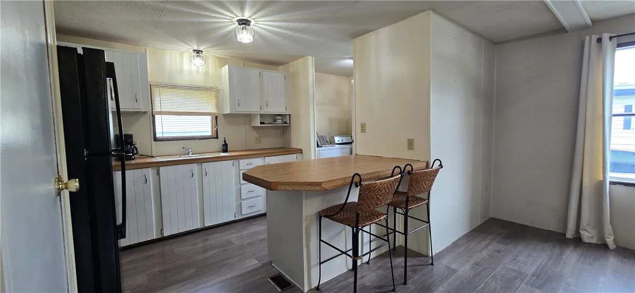 34 Pease Road, Parma, New York 14559, Parma, New York 14559, 3 Bedrooms Bedrooms, 5 Rooms Rooms,2 BathroomsBathrooms,Residential,Closed,34 Pease Road, Parma, New York 14559,R1610215