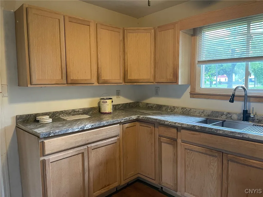 222 Boston Street, Oneida, New York 13421, Oneida, New York 13421, 1 Bedroom Bedrooms, 5 Rooms Rooms,1 BathroomBathrooms,Residential,Closed,222 Boston Street, Oneida, New York 13421,0,S1610370