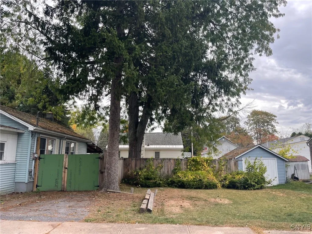 222 Boston Street, Oneida, New York 13421, Oneida, New York 13421, 1 Bedroom Bedrooms, 5 Rooms Rooms,1 BathroomBathrooms,Residential,Closed,222 Boston Street, Oneida, New York 13421,0,S1610370