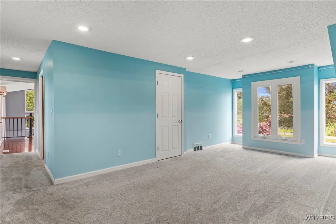 60 Gaylord Court, Elma, New York 14059, Elma, New York 14059, 5 Bedrooms Bedrooms, 14 Rooms Rooms,3 BathroomsBathrooms,Residential,Closed,60 Gaylord Court, Elma, New York 14059,0,B1610627