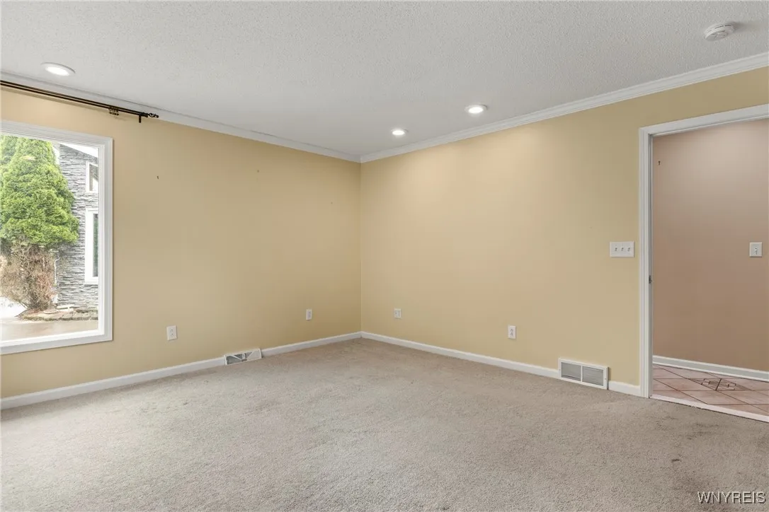 60 Gaylord Court, Elma, New York 14059, Elma, New York 14059, 5 Bedrooms Bedrooms, 14 Rooms Rooms,3 BathroomsBathrooms,Residential,Closed,60 Gaylord Court, Elma, New York 14059,0,B1610627