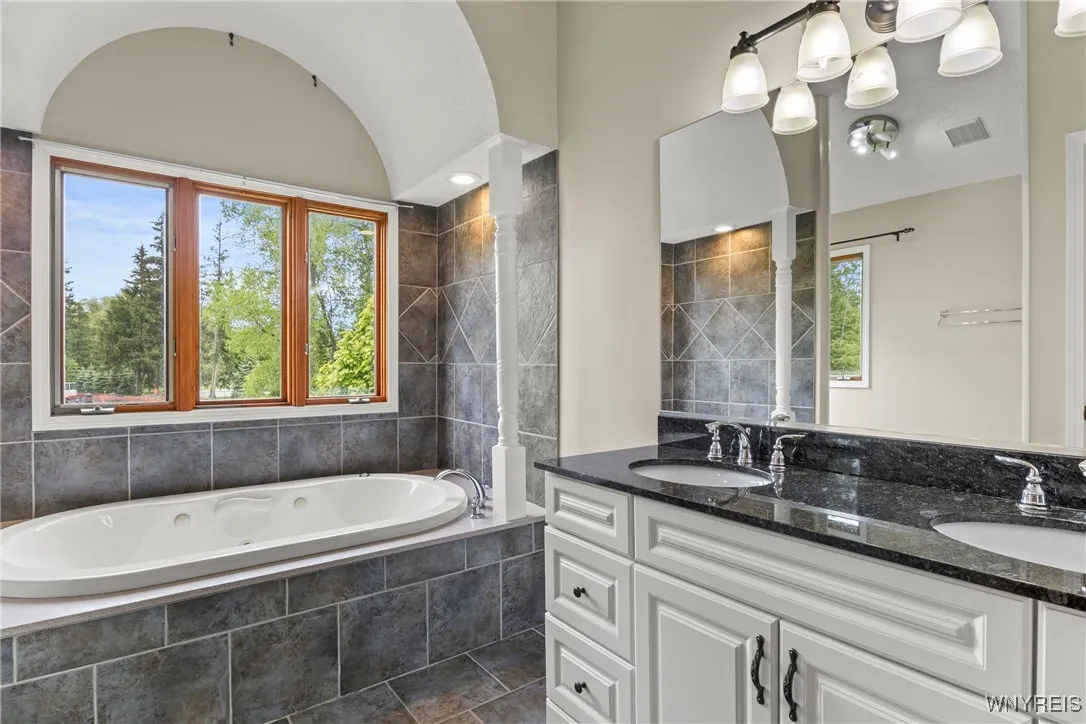 60 Gaylord Court, Elma, New York 14059, Elma, New York 14059, 5 Bedrooms Bedrooms, 14 Rooms Rooms,3 BathroomsBathrooms,Residential,Closed,60 Gaylord Court, Elma, New York 14059,0,B1610627