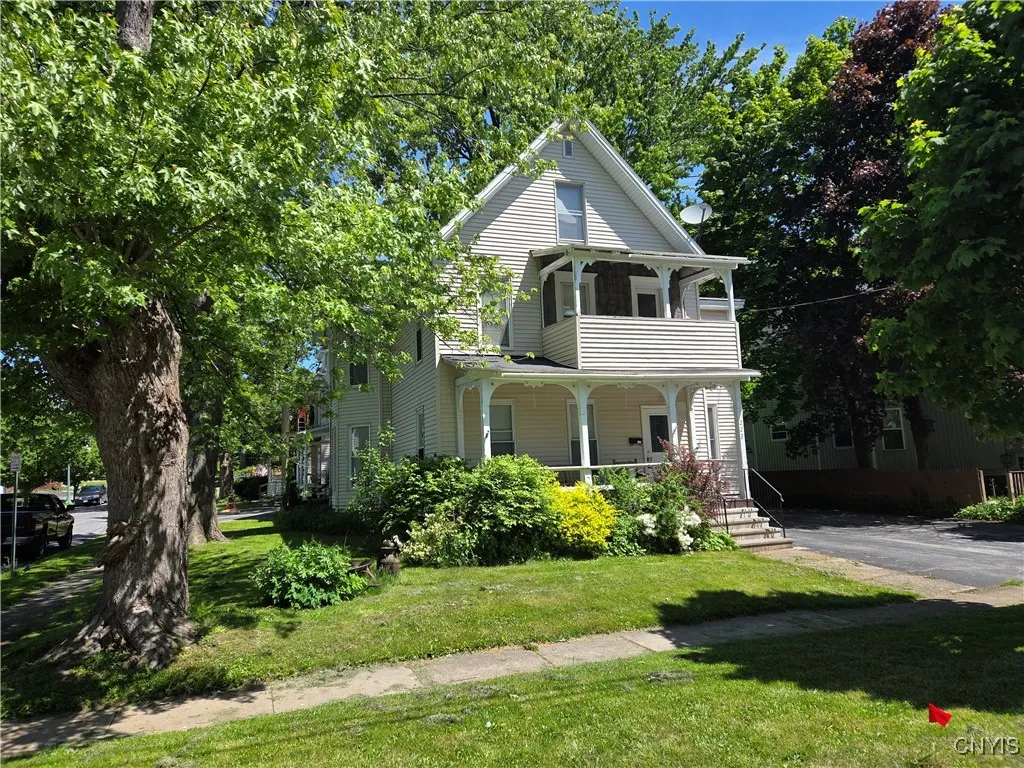 223 Winslow Street, Watertown-city, New York 13601, Watertown City, New York 13601, 6 Bedrooms Bedrooms, ,4 BathroomsBathrooms,Residential,Closed,223 Winslow Street, Watertown-city, New York 13601,S1610737