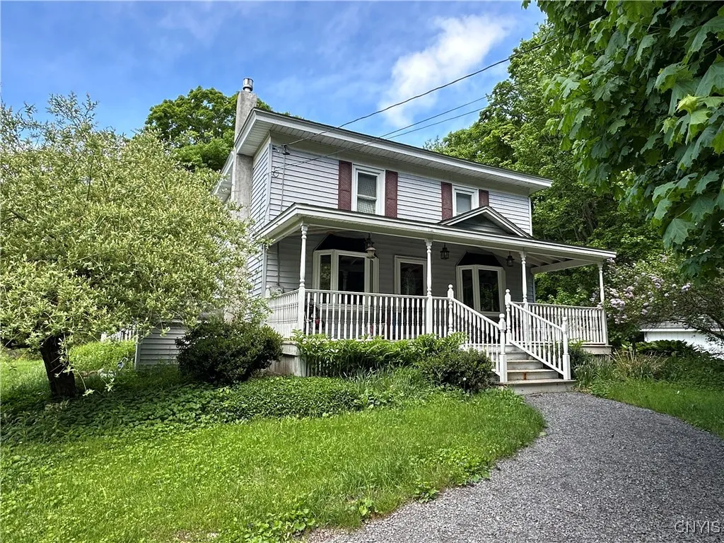 33 County Route 25, Granby, New York 13126, Granby, New York 13126, 4 Bedrooms Bedrooms, 9 Rooms Rooms,1 BathroomBathrooms,Residential,Closed,33 County Route 25, Granby, New York 13126,S1610749