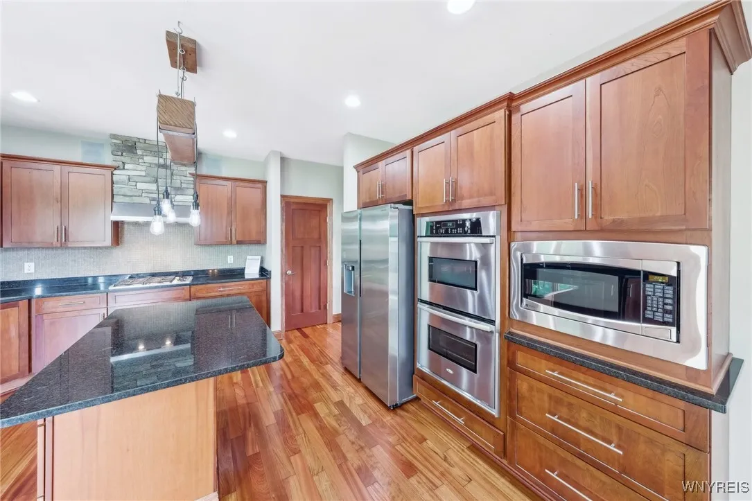 12 Nye Hill Road, Aurora, New York 14052, Aurora, New York 14052, 4 Bedrooms Bedrooms, 11 Rooms Rooms,2 BathroomsBathrooms,Residential,Closed,12 Nye Hill Road, Aurora, New York 14052,0,B1609572
