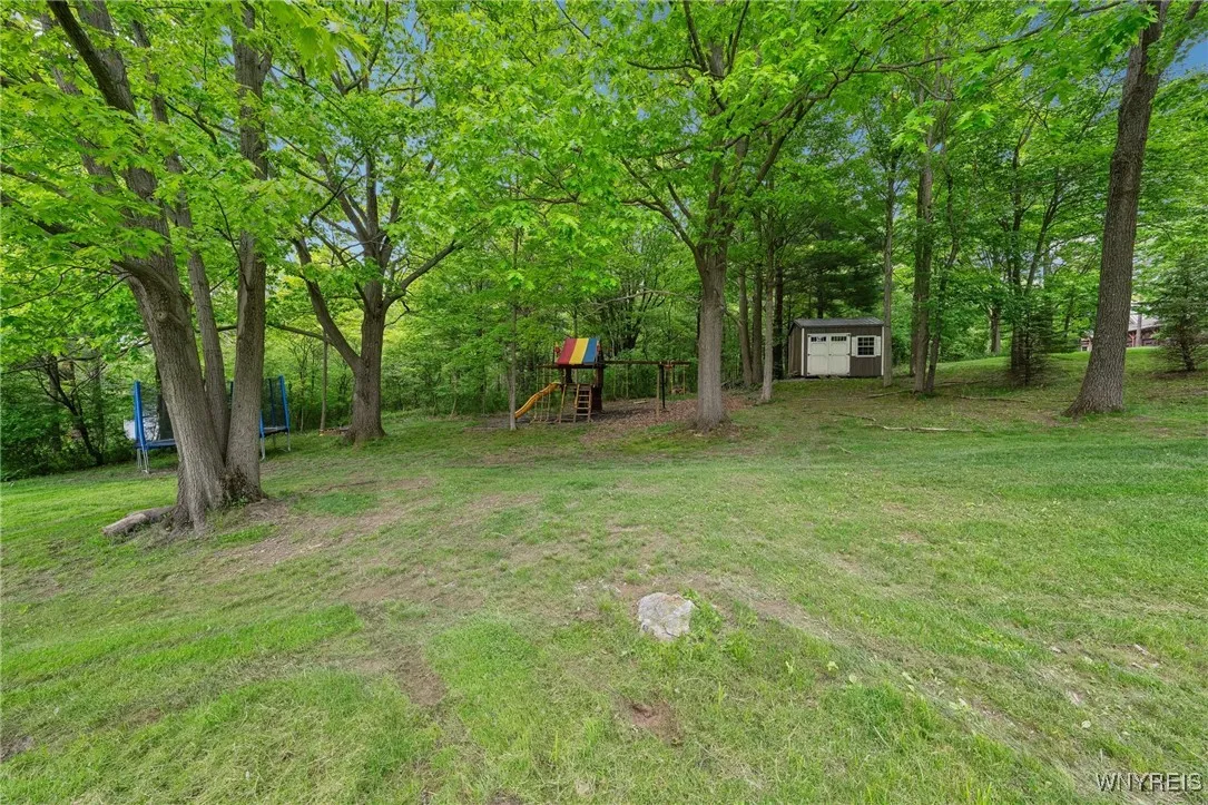 12 Nye Hill Road, Aurora, New York 14052, Aurora, New York 14052, 4 Bedrooms Bedrooms, 11 Rooms Rooms,2 BathroomsBathrooms,Residential,Closed,12 Nye Hill Road, Aurora, New York 14052,0,B1609572