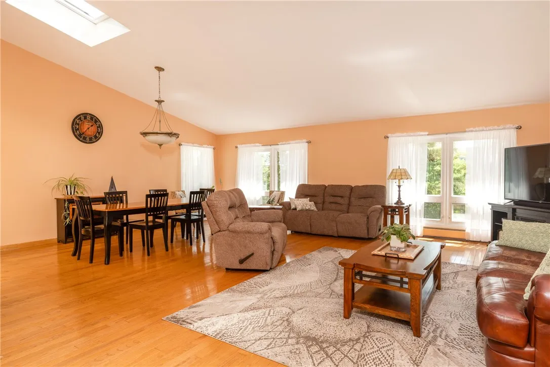 1737 Genesee Road, Elmira, New York 14905, Elmira, New York 14905, 5 Bedrooms Bedrooms, 11 Rooms Rooms,4 BathroomsBathrooms,Residential,For Sale,1737 Genesee Road, Elmira, New York 14905,0,R1610583
