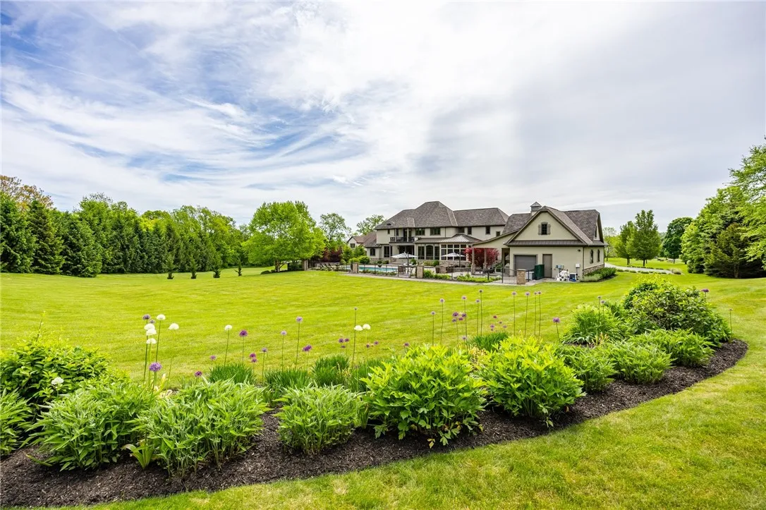 6748 Falcons Point, Victor, New York 14564, Victor, New York 14564, 6 Bedrooms Bedrooms, 21 Rooms Rooms,7 BathroomsBathrooms,Residential,Closed,6748 Falcons Point, Victor, New York 14564,0,R1605627