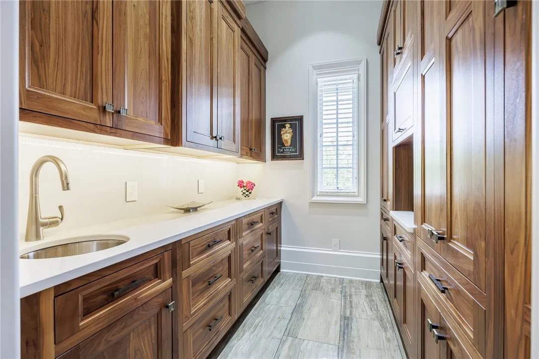 6748 Falcons Point, Victor, New York 14564, Victor, New York 14564, 6 Bedrooms Bedrooms, 21 Rooms Rooms,7 BathroomsBathrooms,Residential,Closed,6748 Falcons Point, Victor, New York 14564,0,R1605627