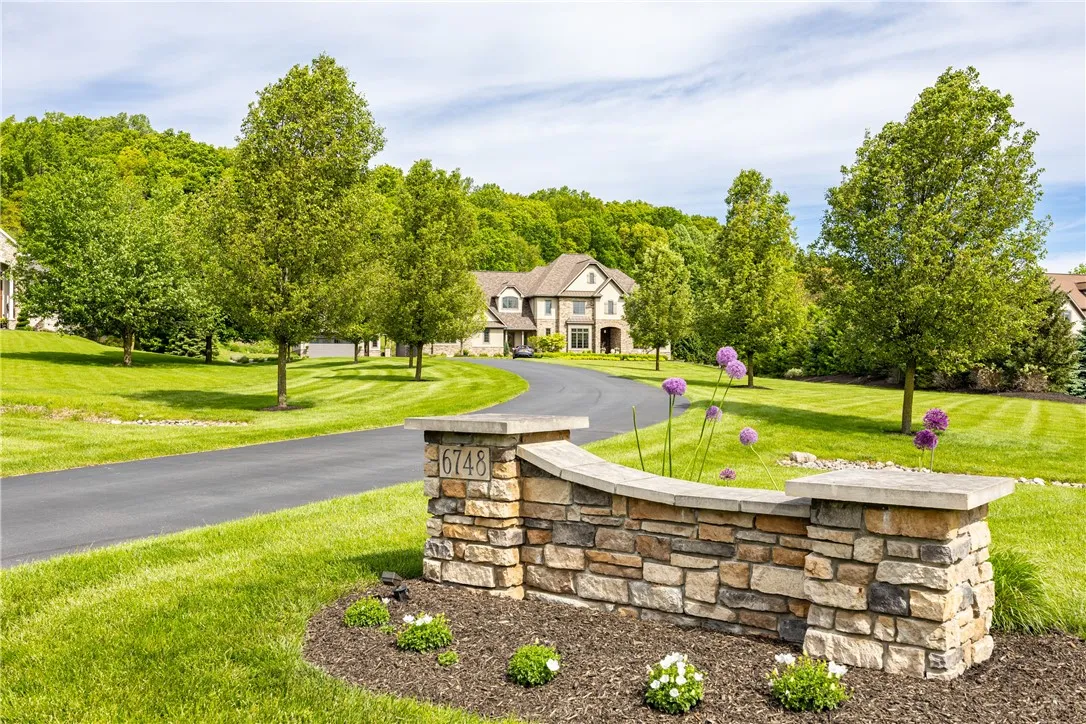 6748 Falcons Point, Victor, New York 14564, Victor, New York 14564, 6 Bedrooms Bedrooms, 21 Rooms Rooms,7 BathroomsBathrooms,Residential,Closed,6748 Falcons Point, Victor, New York 14564,0,R1605627