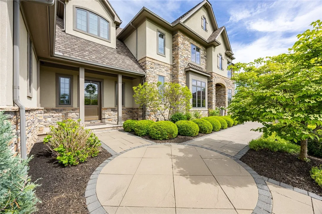 6748 Falcons Point, Victor, New York 14564, Victor, New York 14564, 6 Bedrooms Bedrooms, 21 Rooms Rooms,7 BathroomsBathrooms,Residential,Closed,6748 Falcons Point, Victor, New York 14564,0,R1605627