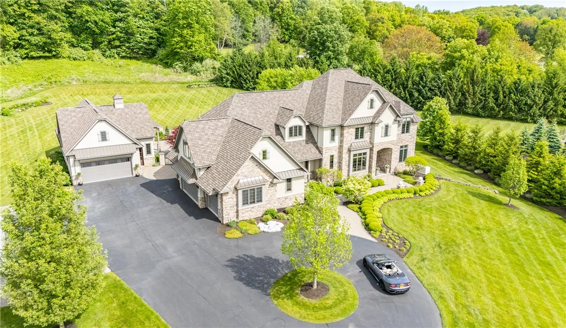 6748 Falcons Point, Victor, New York 14564, Victor, New York 14564, 6 Bedrooms Bedrooms, 21 Rooms Rooms,7 BathroomsBathrooms,Residential,Closed,6748 Falcons Point, Victor, New York 14564,0,R1605627