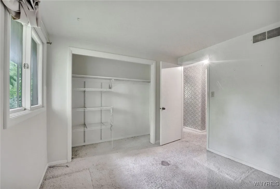 141 Tanglewood Drive West, Orchard Park, New York, Orchard Park, New York 14127, 3 Bedrooms Bedrooms, 8 Rooms Rooms,2 BathroomsBathrooms,Residential,Closed,141 Tanglewood Drive West, Orchard Park, New York ,B1607678