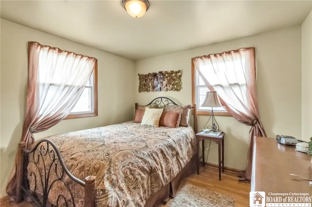 4195 Robin Lane, Hamburg, New York 14075, Hamburg, New York 14075, 3 Bedrooms Bedrooms, 6 Rooms Rooms,1 BathroomBathrooms,Residential,Closed,4195 Robin Lane, Hamburg, New York 14075,R1610534