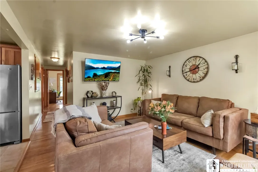 4195 Robin Lane, Hamburg, New York 14075, Hamburg, New York 14075, 3 Bedrooms Bedrooms, 6 Rooms Rooms,1 BathroomBathrooms,Residential,Closed,4195 Robin Lane, Hamburg, New York 14075,R1610534