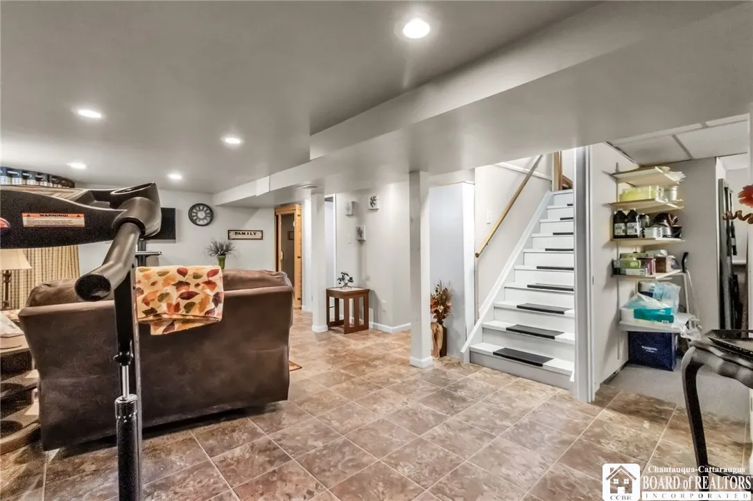 4195 Robin Lane, Hamburg, New York 14075, Hamburg, New York 14075, 3 Bedrooms Bedrooms, 6 Rooms Rooms,1 BathroomBathrooms,Residential,Closed,4195 Robin Lane, Hamburg, New York 14075,R1610534