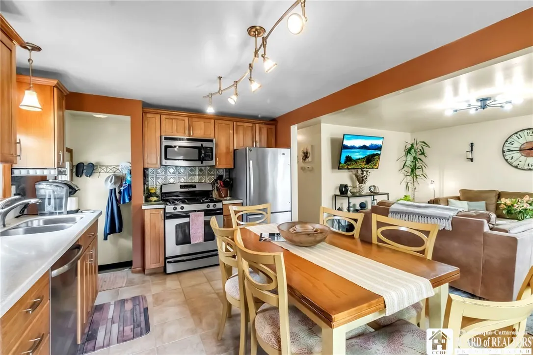 4195 Robin Lane, Hamburg, New York 14075, Hamburg, New York 14075, 3 Bedrooms Bedrooms, 6 Rooms Rooms,1 BathroomBathrooms,Residential,Closed,4195 Robin Lane, Hamburg, New York 14075,R1610534