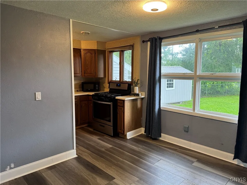 8438 Grandview Drive, Cicero, New York 13039, Cicero, New York 13039, 2 Bedrooms Bedrooms, 5 Rooms Rooms,1 BathroomBathrooms,Residential,Closed,8438 Grandview Drive, Cicero, New York 13039,S1609785