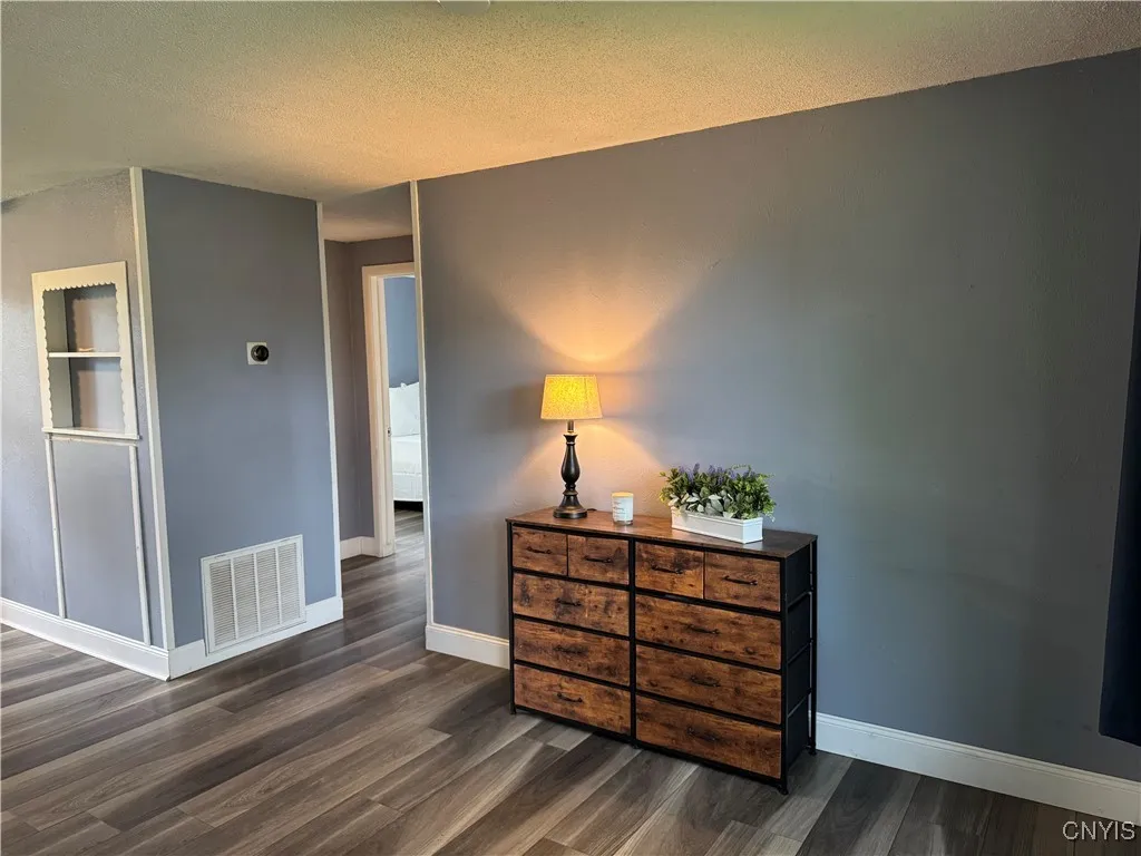 8438 Grandview Drive, Cicero, New York 13039, Cicero, New York 13039, 2 Bedrooms Bedrooms, 5 Rooms Rooms,1 BathroomBathrooms,Residential,Closed,8438 Grandview Drive, Cicero, New York 13039,S1609785