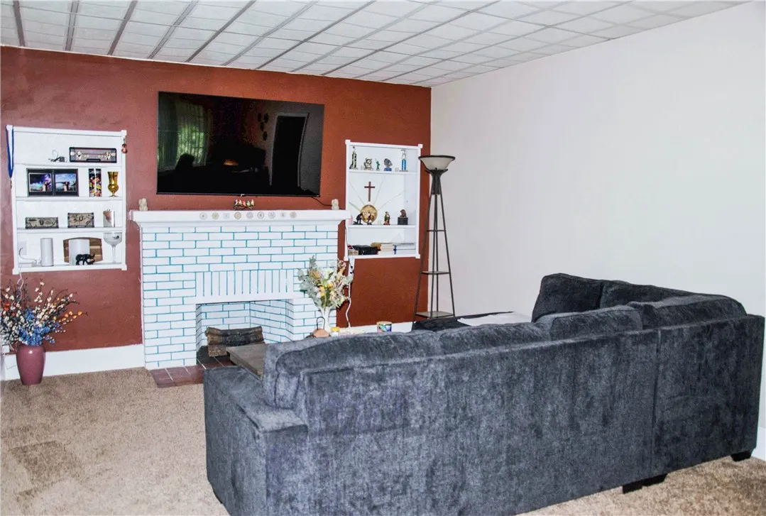 2162 Culver Road, Rochester, New York 14609, Rochester, New York 14609, 2 Bedrooms Bedrooms, 5 Rooms Rooms,1 BathroomBathrooms,Residential Lease,Closed,2162 Culver Road, Rochester, New York 14609,R1610608
