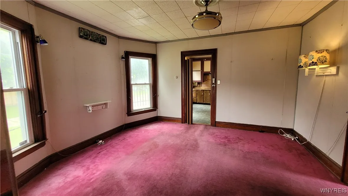325 Box (lower)  - Dining Room
