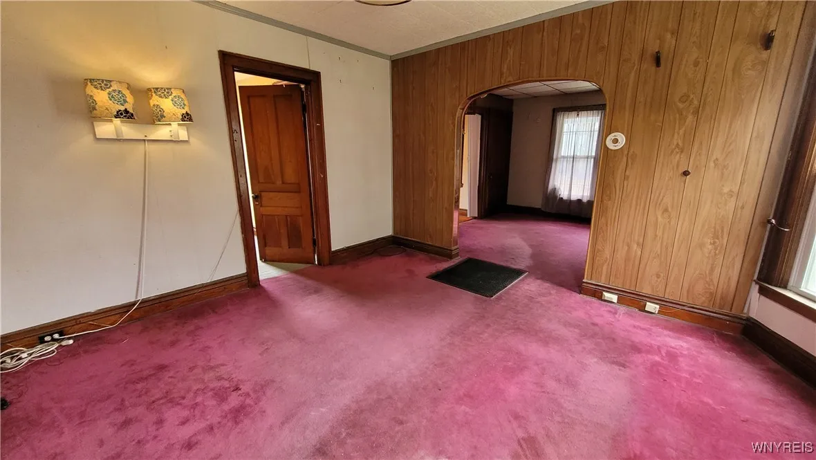 325 Box (lower)  - Dining Room