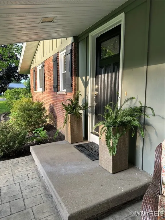 4710 Boncrest Drive East, Clarence, New York 14221, Clarence, New York 14221, 3 Bedrooms Bedrooms, 7 Rooms Rooms,1 BathroomBathrooms,Residential,Closed,4710 Boncrest Drive East, Clarence, New York 14221,B1610542