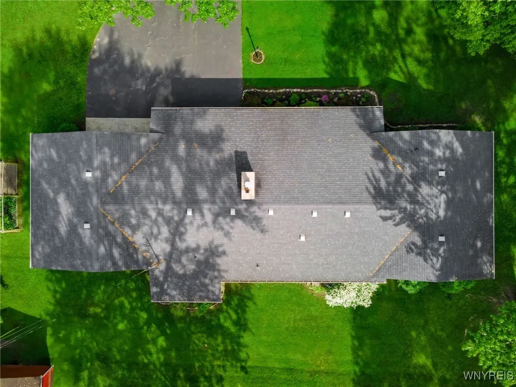 4710 Boncrest Drive East, Clarence, New York 14221, Clarence, New York 14221, 3 Bedrooms Bedrooms, 7 Rooms Rooms,1 BathroomBathrooms,Residential,Closed,4710 Boncrest Drive East, Clarence, New York 14221,B1610542