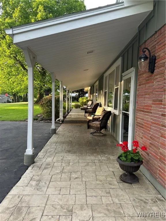 4710 Boncrest Drive East, Clarence, New York 14221, Clarence, New York 14221, 3 Bedrooms Bedrooms, 7 Rooms Rooms,1 BathroomBathrooms,Residential,Closed,4710 Boncrest Drive East, Clarence, New York 14221,B1610542