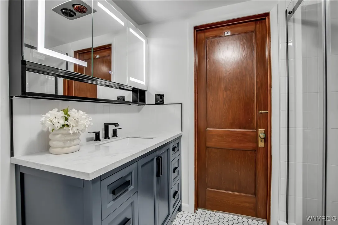 44 Cable Street, Tonawanda-town, New York 14223, Tonawanda, New York 14223, 3 Bedrooms Bedrooms, 6 Rooms Rooms,2 BathroomsBathrooms,Residential,Closed,44 Cable Street, Tonawanda-town, New York 14223,B1608843