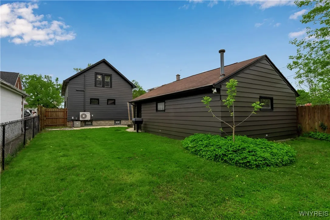 44 Cable Street, Tonawanda-town, New York 14223, Tonawanda, New York 14223, 3 Bedrooms Bedrooms, 6 Rooms Rooms,2 BathroomsBathrooms,Residential,Closed,44 Cable Street, Tonawanda-town, New York 14223,B1608843