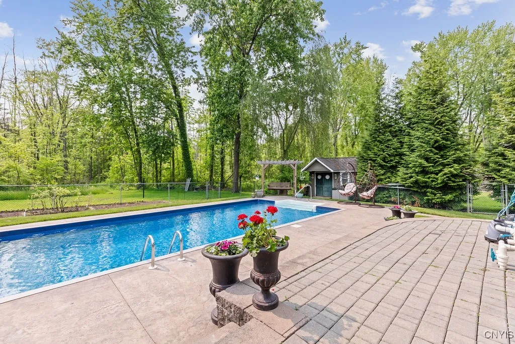 7711 Anchor Drive, Clay, New York 13090, Clay, New York 13090, 4 Bedrooms Bedrooms, 8 Rooms Rooms,2 BathroomsBathrooms,Residential,Closed,7711 Anchor Drive, Clay, New York 13090,0,S1610675