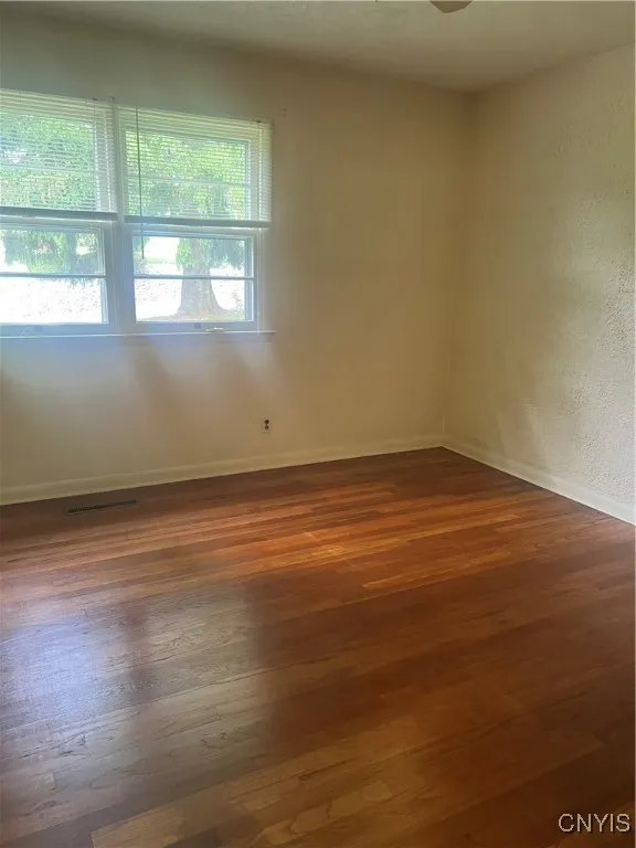 623 East Hamilton Avenue North, Sherrill, New York, Sherrill, New York 13461, 4 Bedrooms Bedrooms, 8 Rooms Rooms,1 BathroomBathrooms,Residential,For Sale,623 East Hamilton Avenue North, Sherrill, New York,0,S1610865