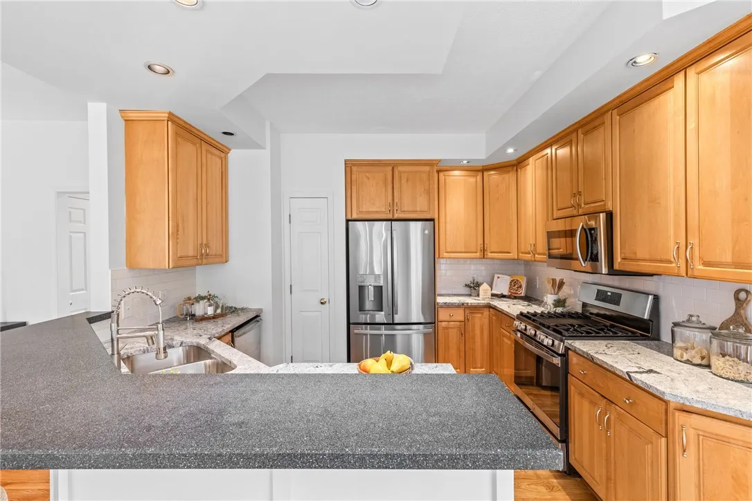 1539 Fieldcrest Drive, Webster, New York 14580, Webster, New York 14580, 4 Bedrooms Bedrooms, 10 Rooms Rooms,2 BathroomsBathrooms,Residential,Closed,1539 Fieldcrest Drive, Webster, New York 14580,R1609015