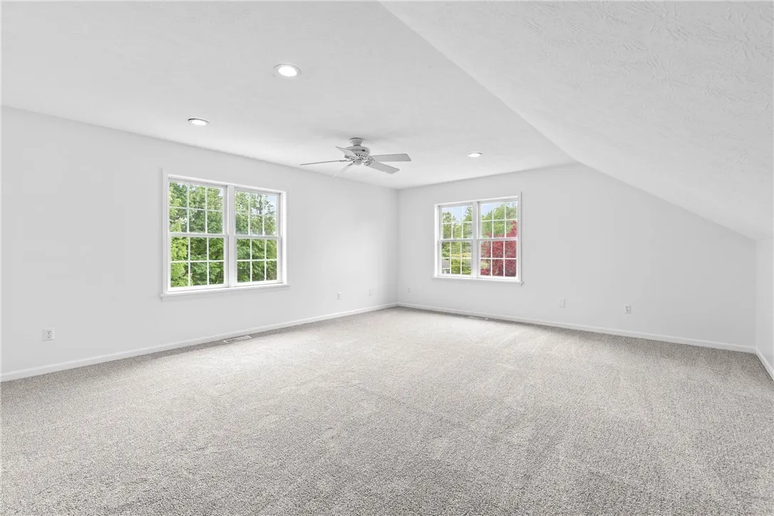 1539 Fieldcrest Drive, Webster, New York 14580, Webster, New York 14580, 4 Bedrooms Bedrooms, 10 Rooms Rooms,2 BathroomsBathrooms,Residential,Closed,1539 Fieldcrest Drive, Webster, New York 14580,R1609015
