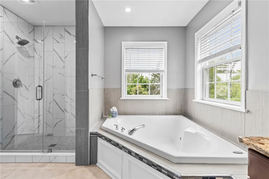 1539 Fieldcrest Drive, Webster, New York 14580, Webster, New York 14580, 4 Bedrooms Bedrooms, 10 Rooms Rooms,2 BathroomsBathrooms,Residential,Closed,1539 Fieldcrest Drive, Webster, New York 14580,R1609015