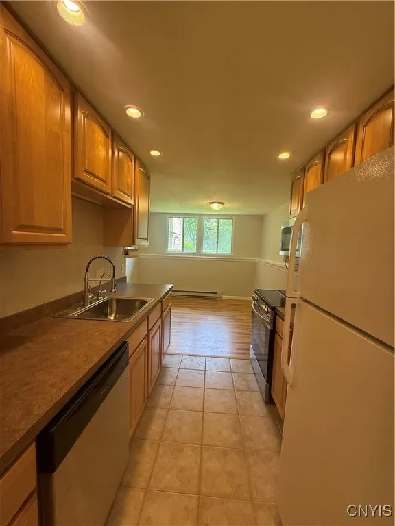 137 Watertree Drive, Dewitt, New York 13057, De Witt, New York 13057, 1 Bedroom Bedrooms, 4 Rooms Rooms,1 BathroomBathrooms,Residential,Closed,137 Watertree Drive, Dewitt, New York 13057,S1609641