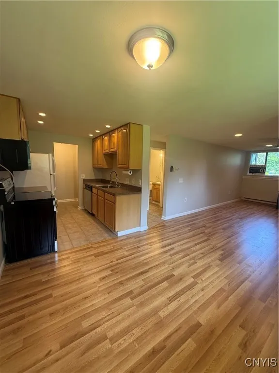 137 Watertree Drive, Dewitt, New York 13057, De Witt, New York 13057, 1 Bedroom Bedrooms, 4 Rooms Rooms,1 BathroomBathrooms,Residential,Closed,137 Watertree Drive, Dewitt, New York 13057,S1609641