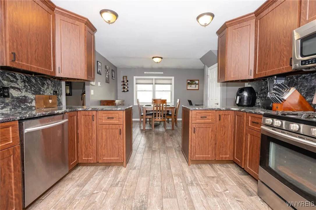 170 Thorn Avenue, Orchard Park, New York 14127, Orchard Park, New York 14127, 3 Bedrooms Bedrooms, 6 Rooms Rooms,2 BathroomsBathrooms,Residential,Closed,170 Thorn Avenue, Orchard Park, New York 14127,B1608857