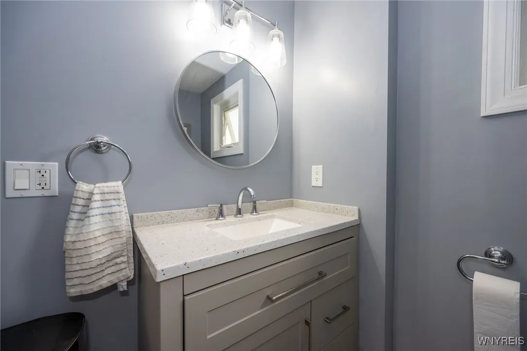 170 Thorn Avenue, Orchard Park, New York 14127, Orchard Park, New York 14127, 3 Bedrooms Bedrooms, 6 Rooms Rooms,2 BathroomsBathrooms,Residential,Closed,170 Thorn Avenue, Orchard Park, New York 14127,B1608857
